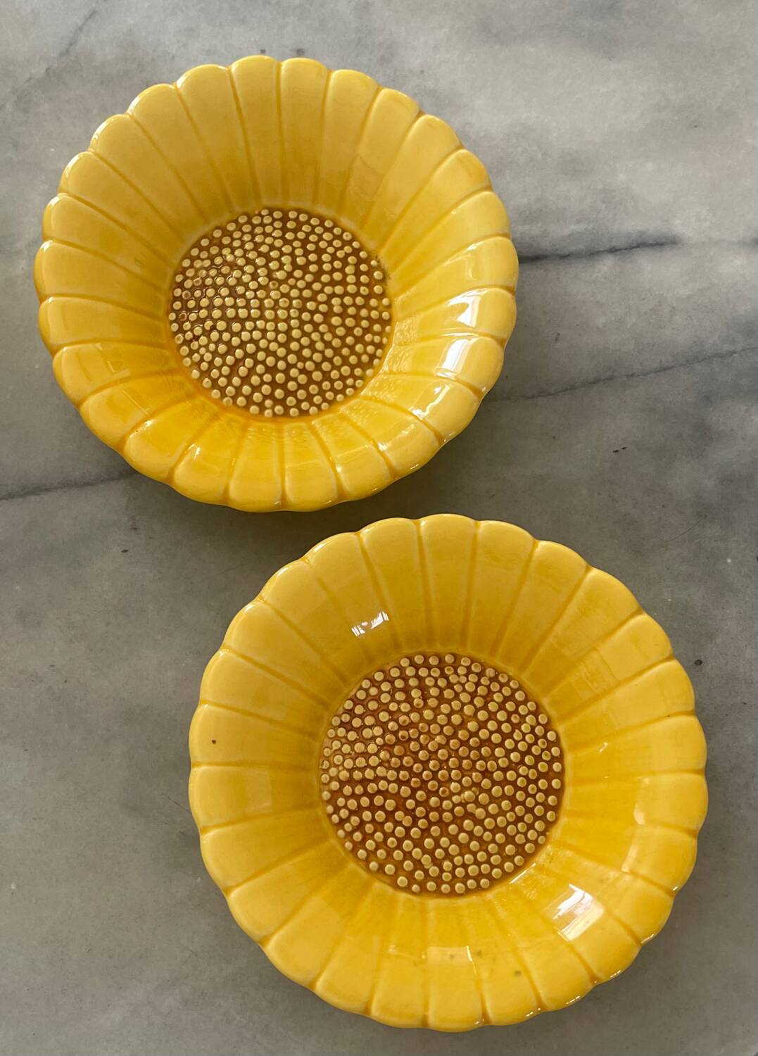 Coupelles tournesol en faïence