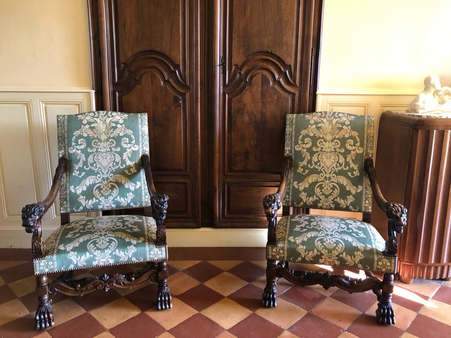 Paire de fauteuils 1900