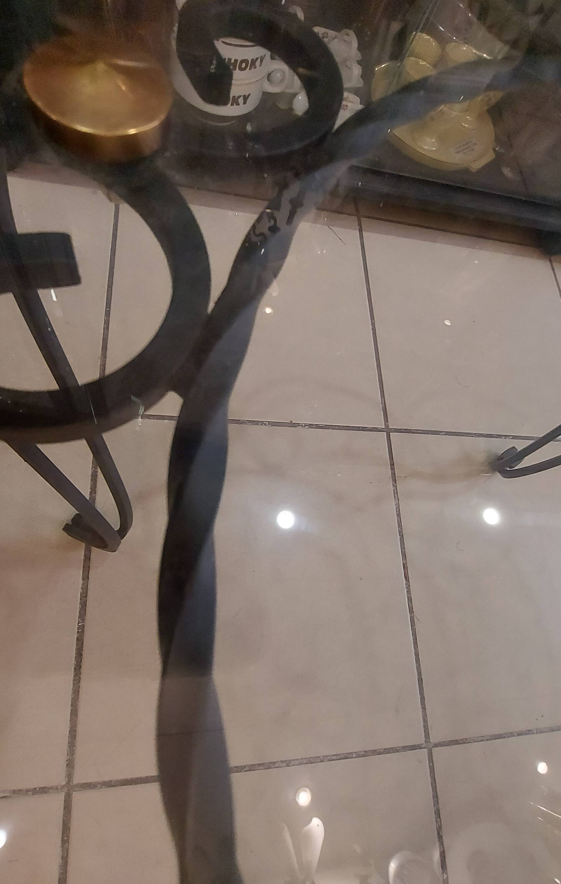 Table basse fer forgé et verre de 1960