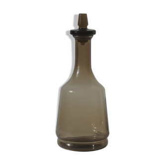 Carafe en verre fumé