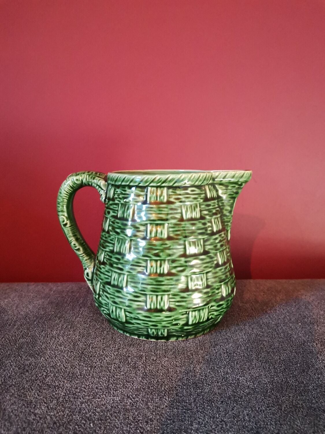 Green digoin slurry pitcher