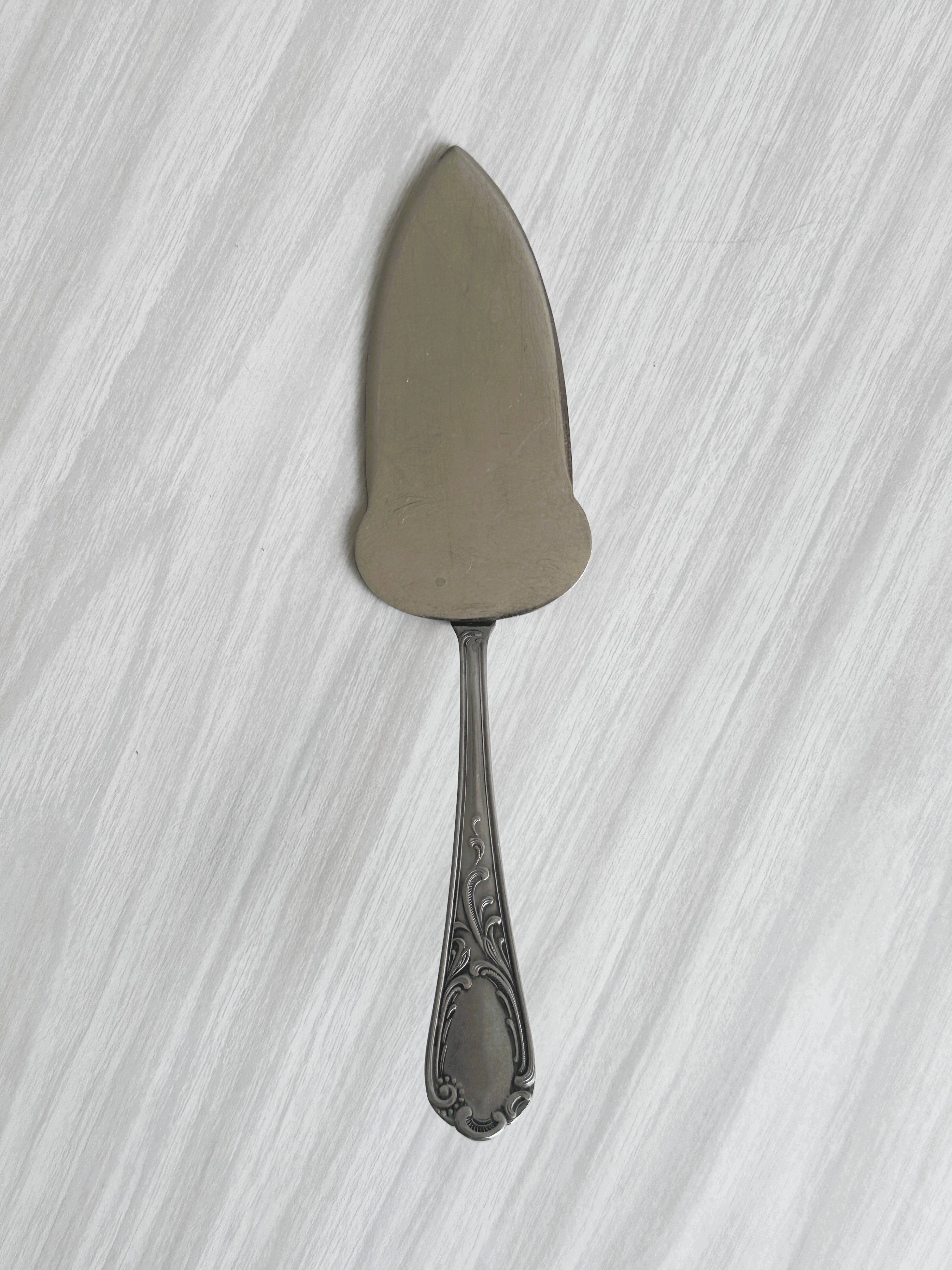 Silver metal cake server Louis XV 1818 Polida.