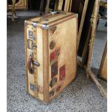 Valise en vélin du début du XXe siècle avec étiquettes originales
