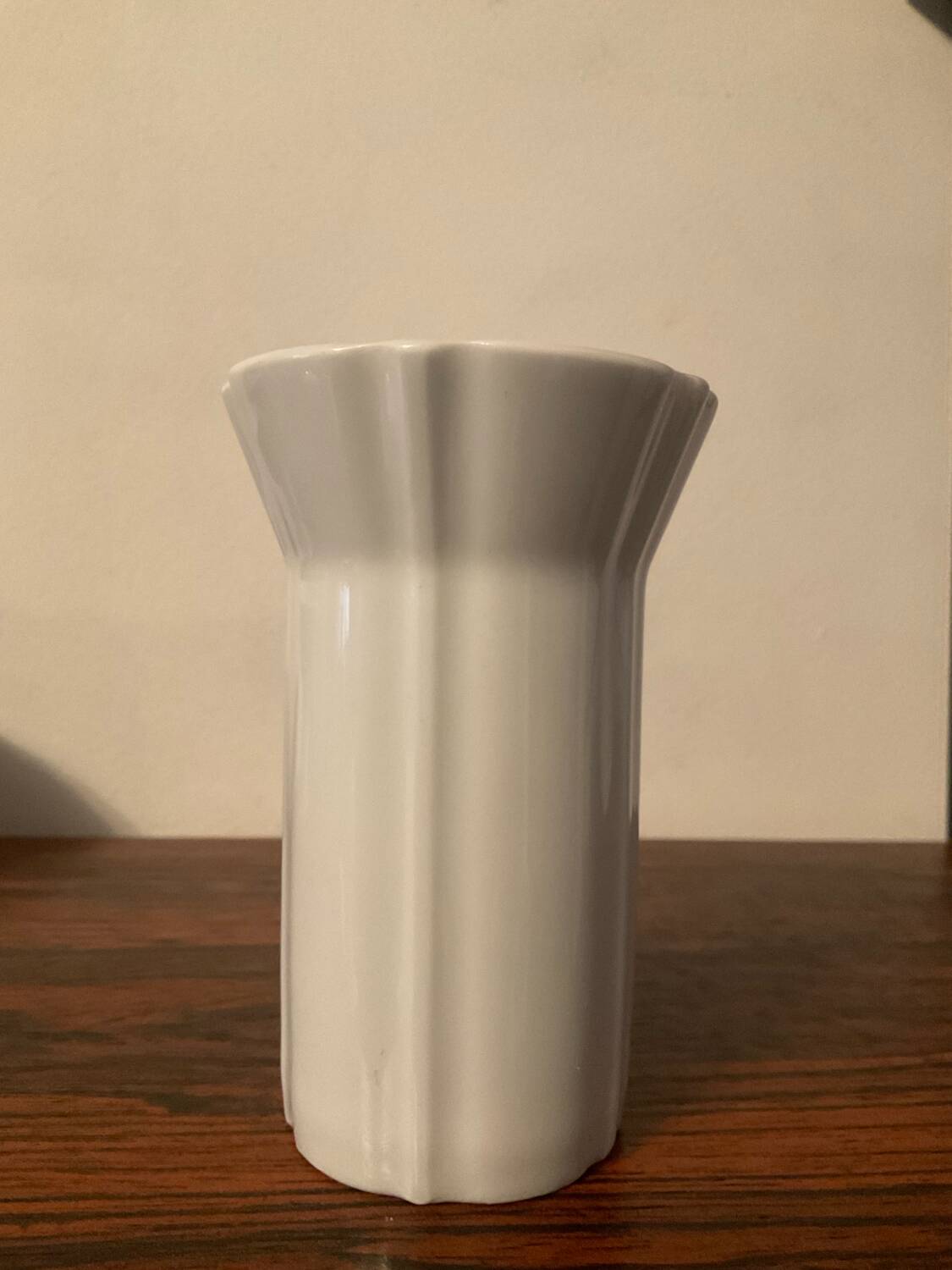 Set of 3 vintage Bareuther porcelain vases.