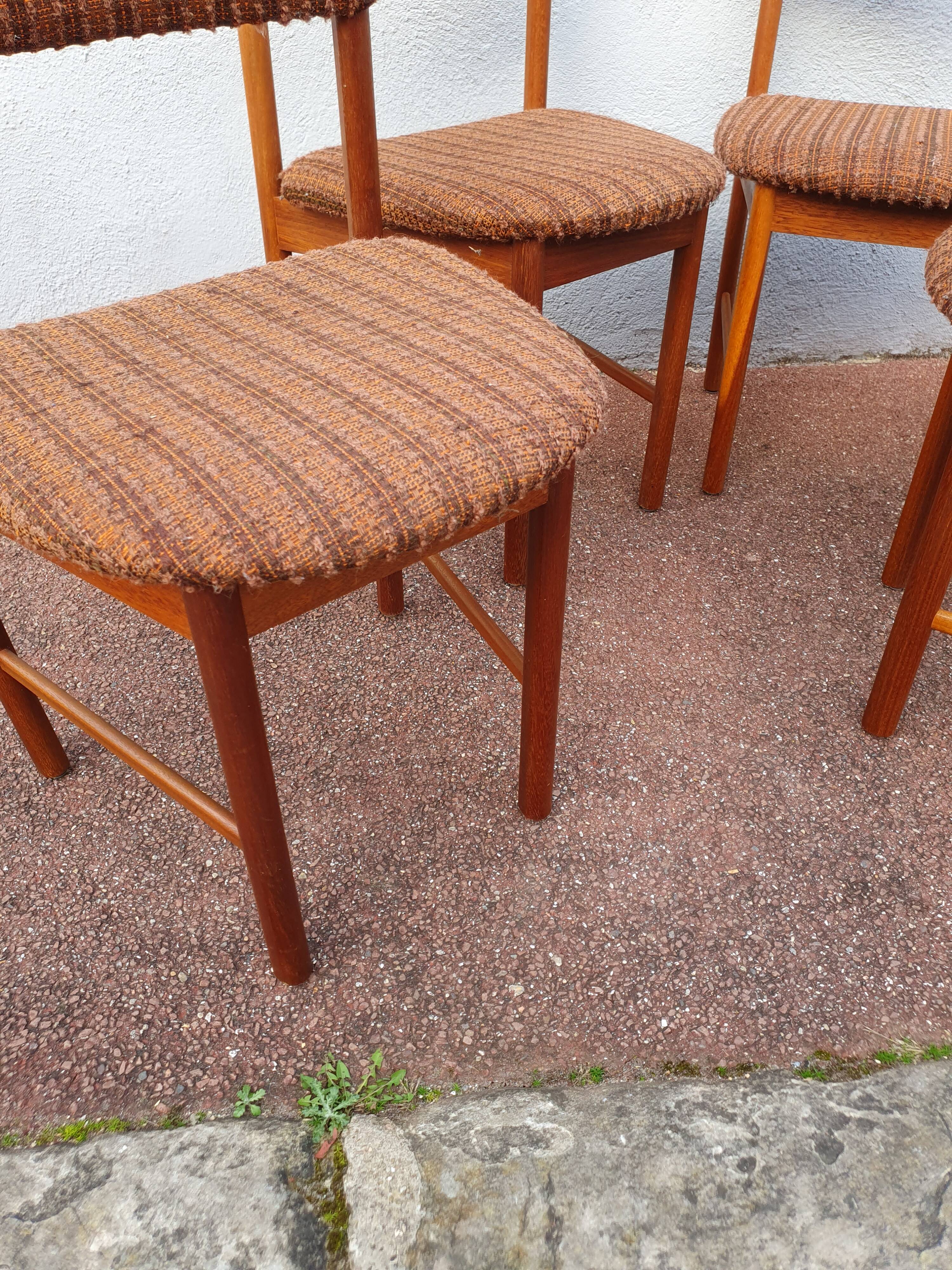 VINTAGE CHAIRS