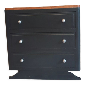 Solid wood chest of drawers