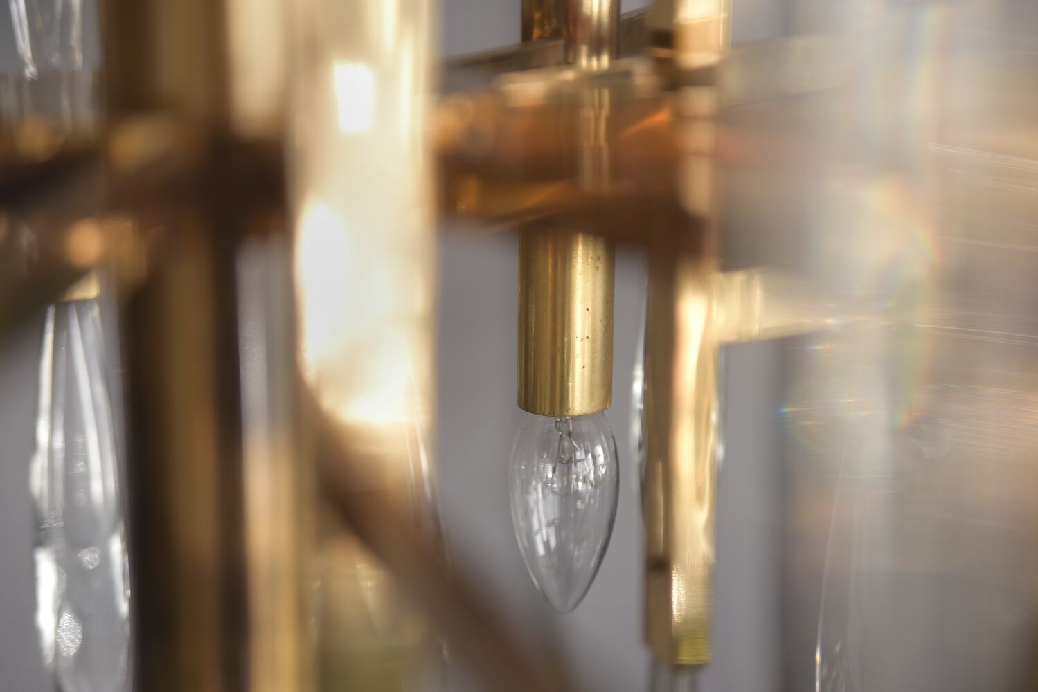 Italian brass chandelier with glass icicles from Sciolari, 1970