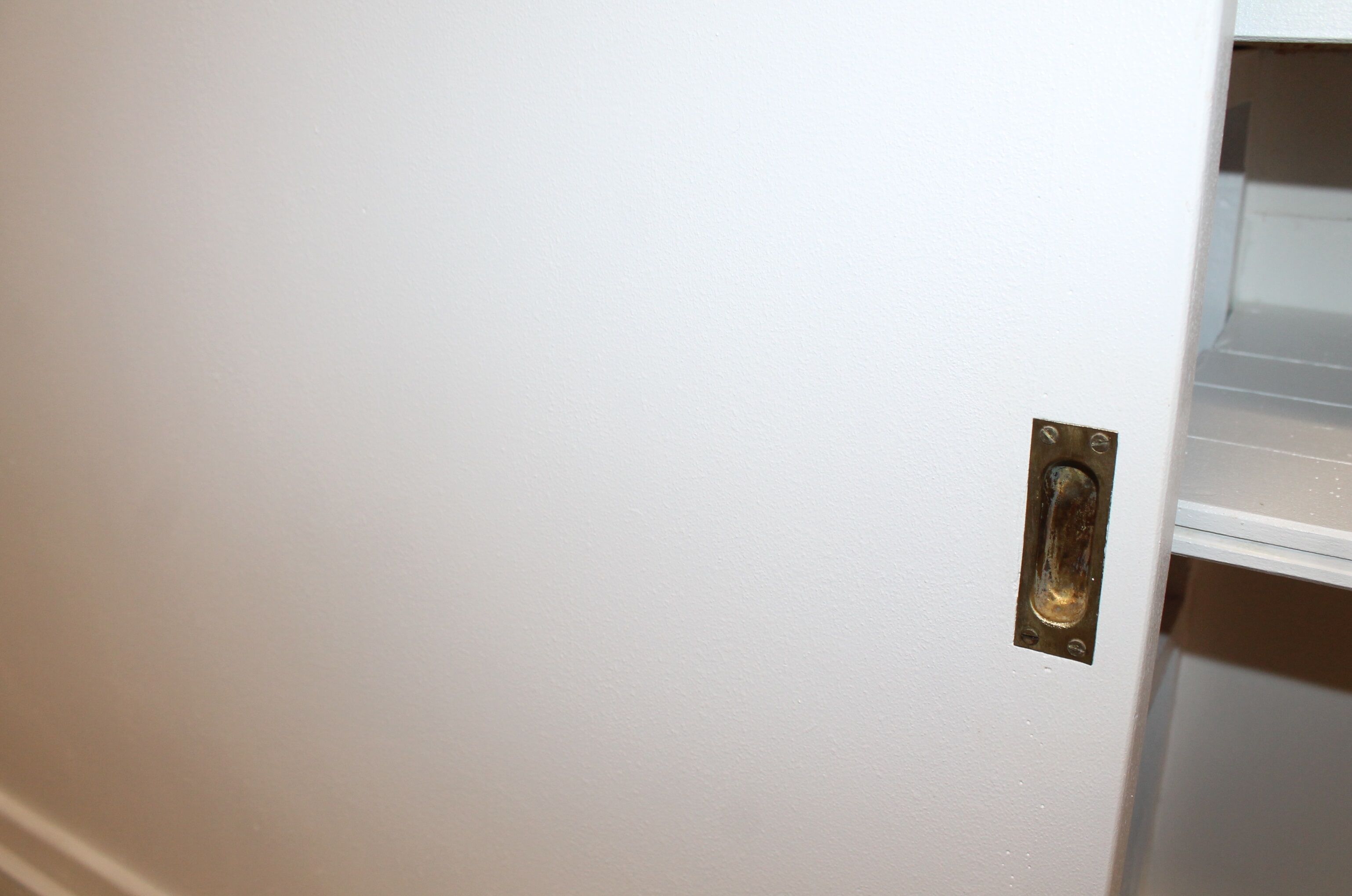 Sliding doors counter