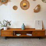 Vintage low oak sideboard (shallow)