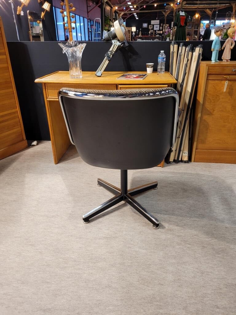 Pollock armchair for Knoll, wool fabrics 70s
