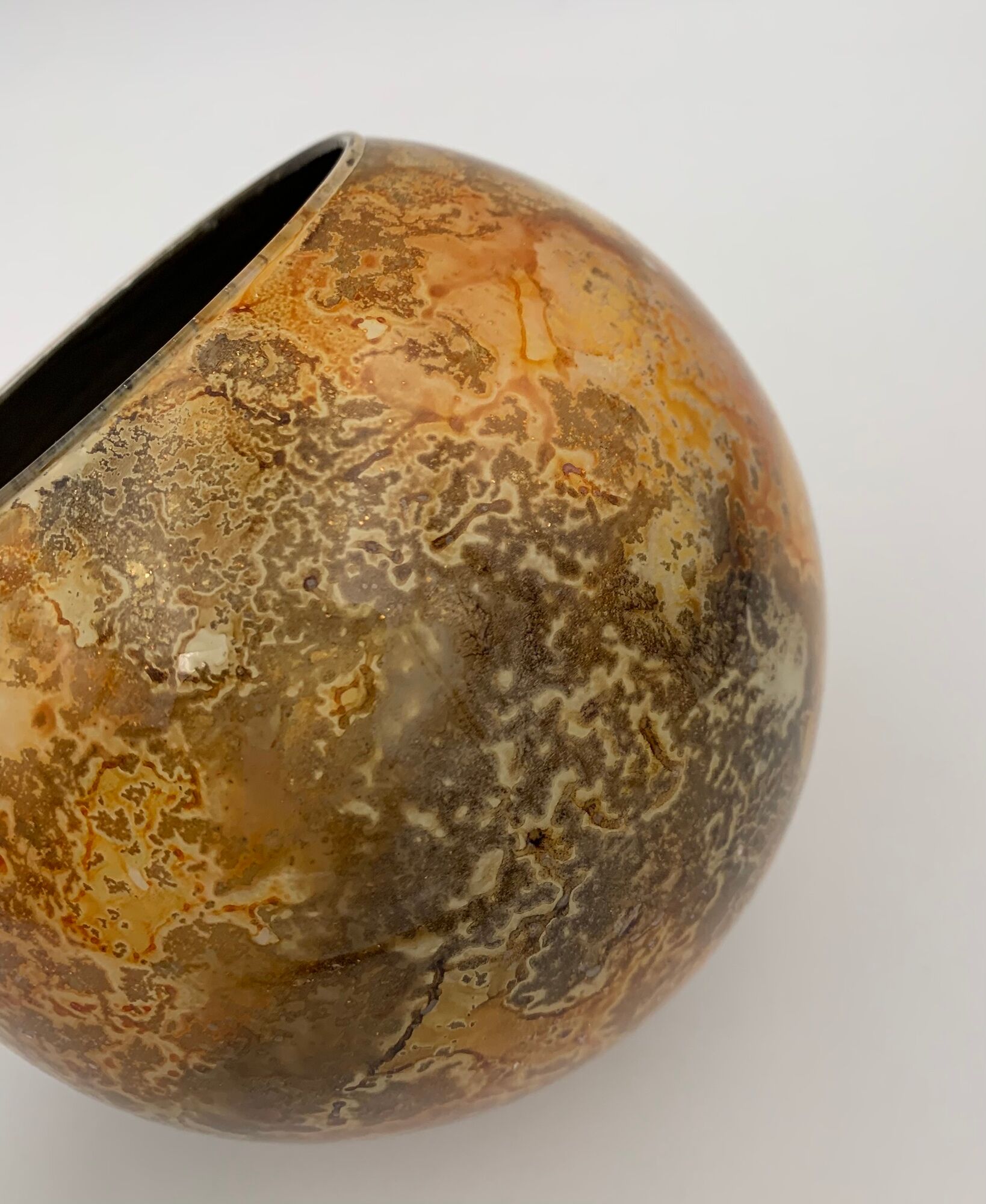 Line lacquer vase, france, lacquered glass,