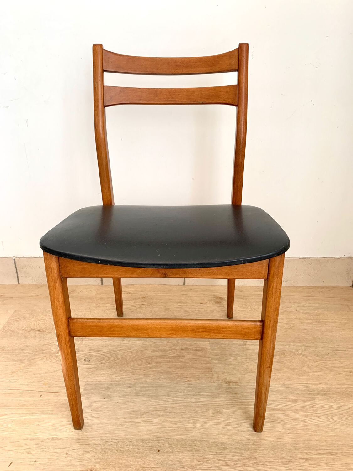 Série de 5 chaises scandinaves