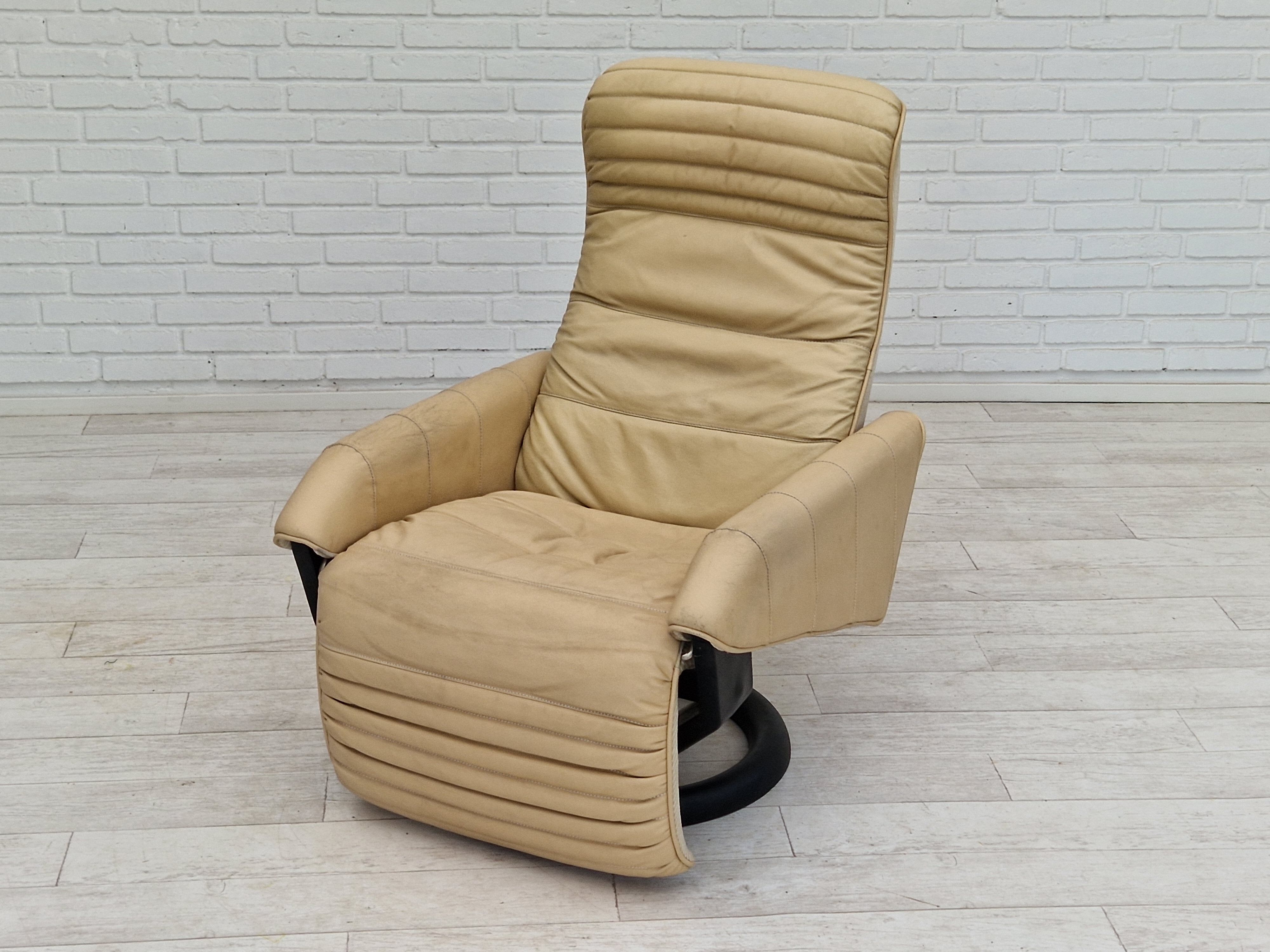 1980s, Danish design by Steen Ostergård for Bramin Møbler. "Action Recliner" relax chair.