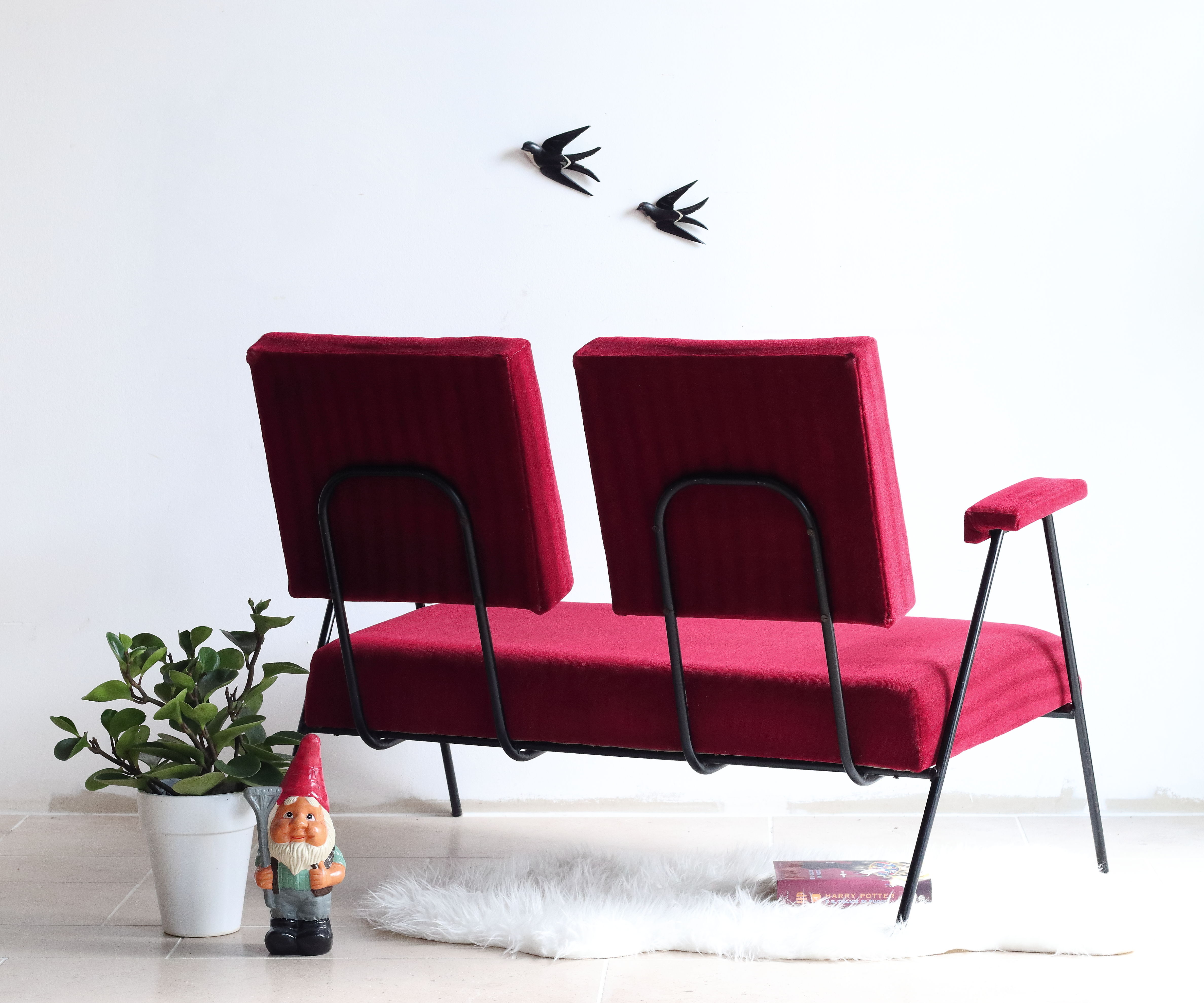60s design sofa in metal and red velvet