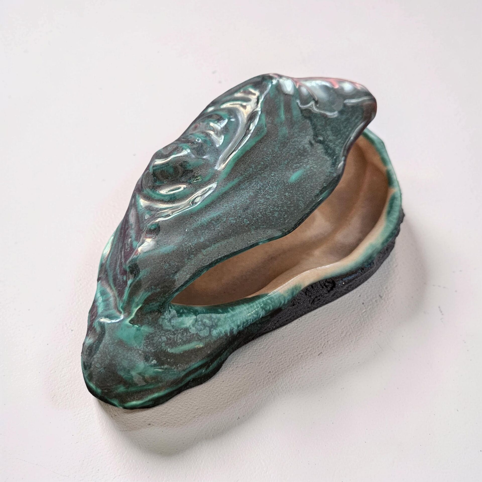Ceramic Oyster Catchall