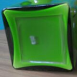 Vase carré à demi-bulles en verre doublé vert pomme - Danemark 1975