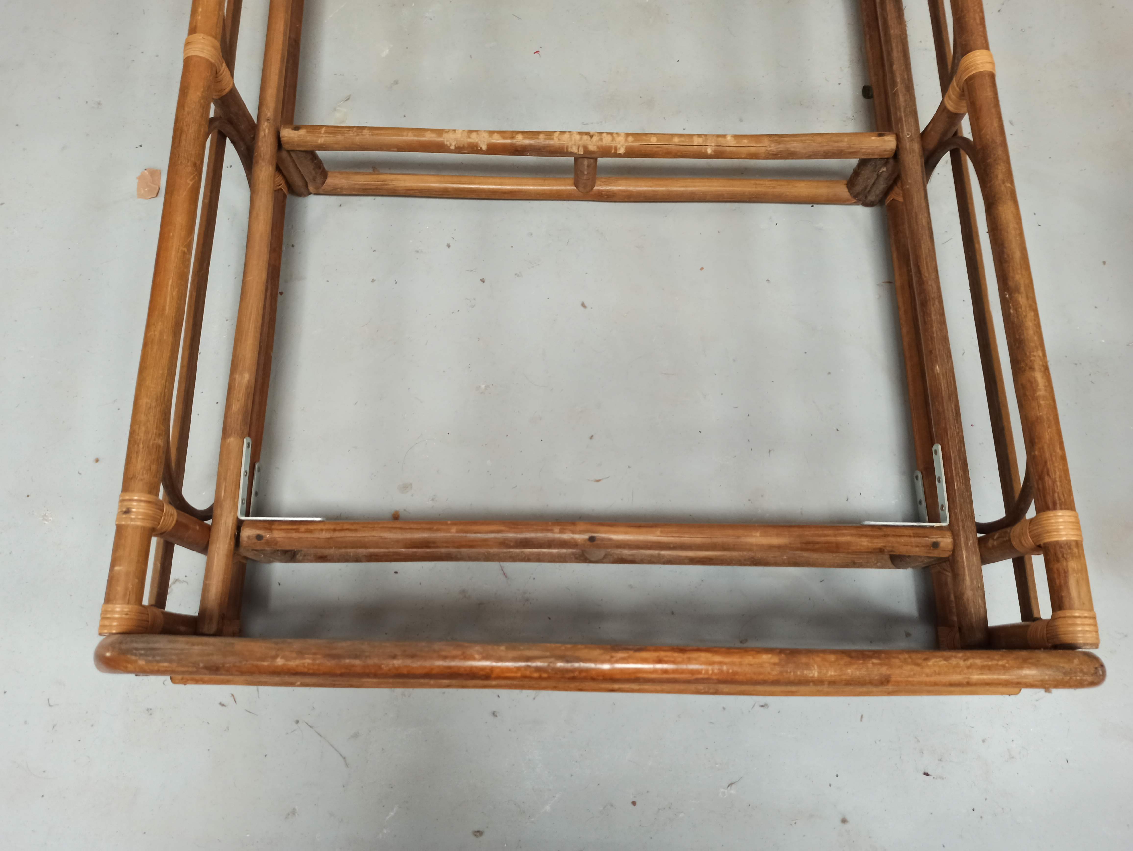 Rattan bamboo bed for one person