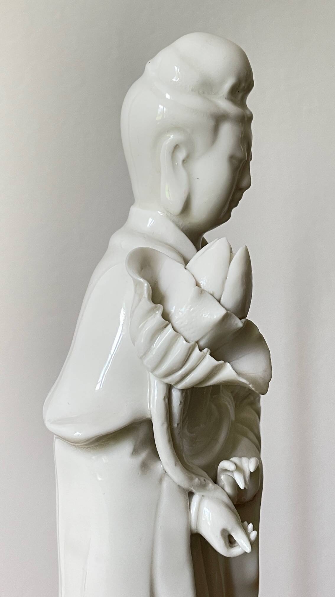 Early 20th Century Chinese Porcelain Lamp