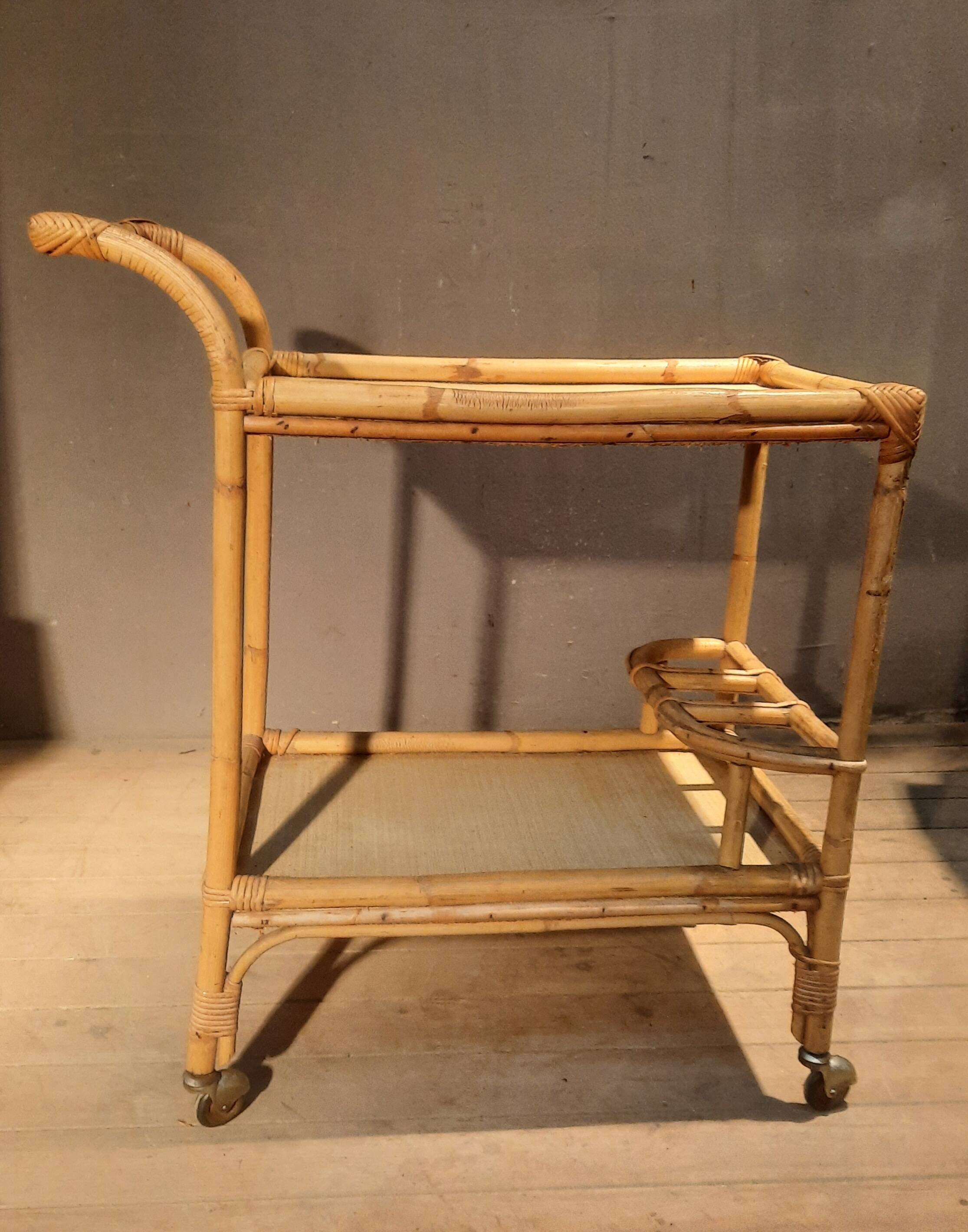 Table roulante en bambou des année 1950
