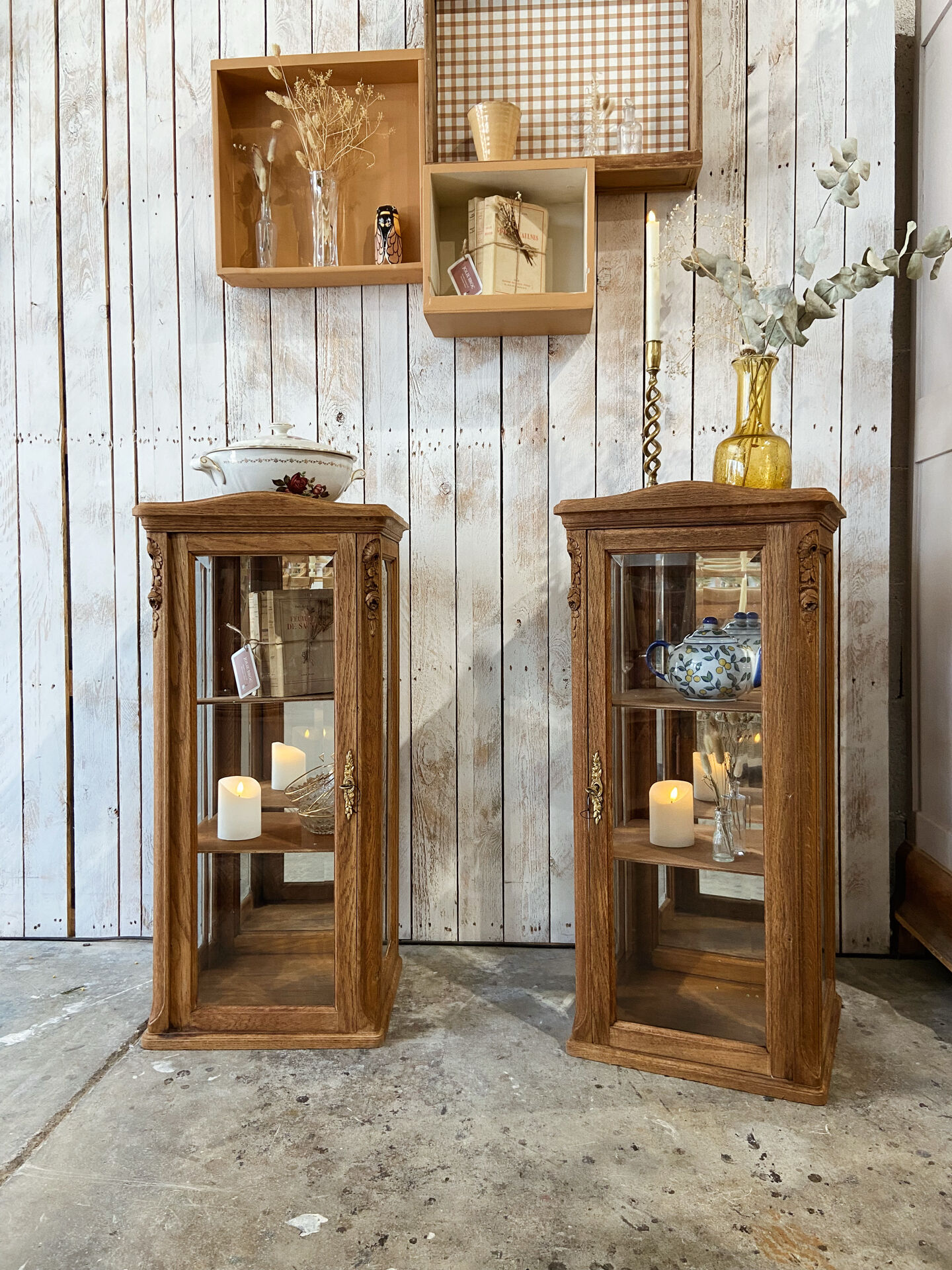Lot de 2 Vitrines art déco bois massif