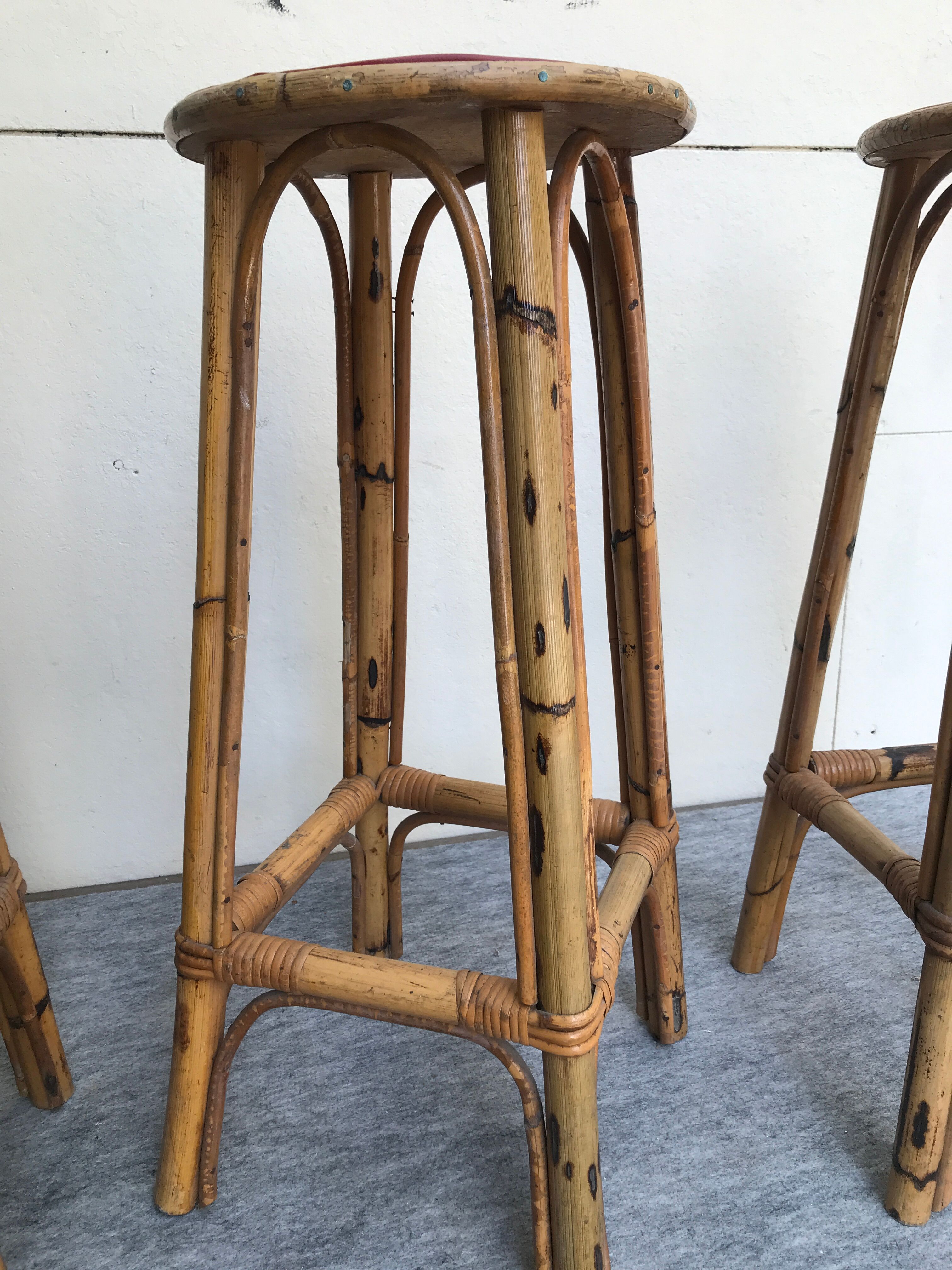 3 rattan bar stools