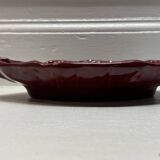 Red cabbage leaf slip dish