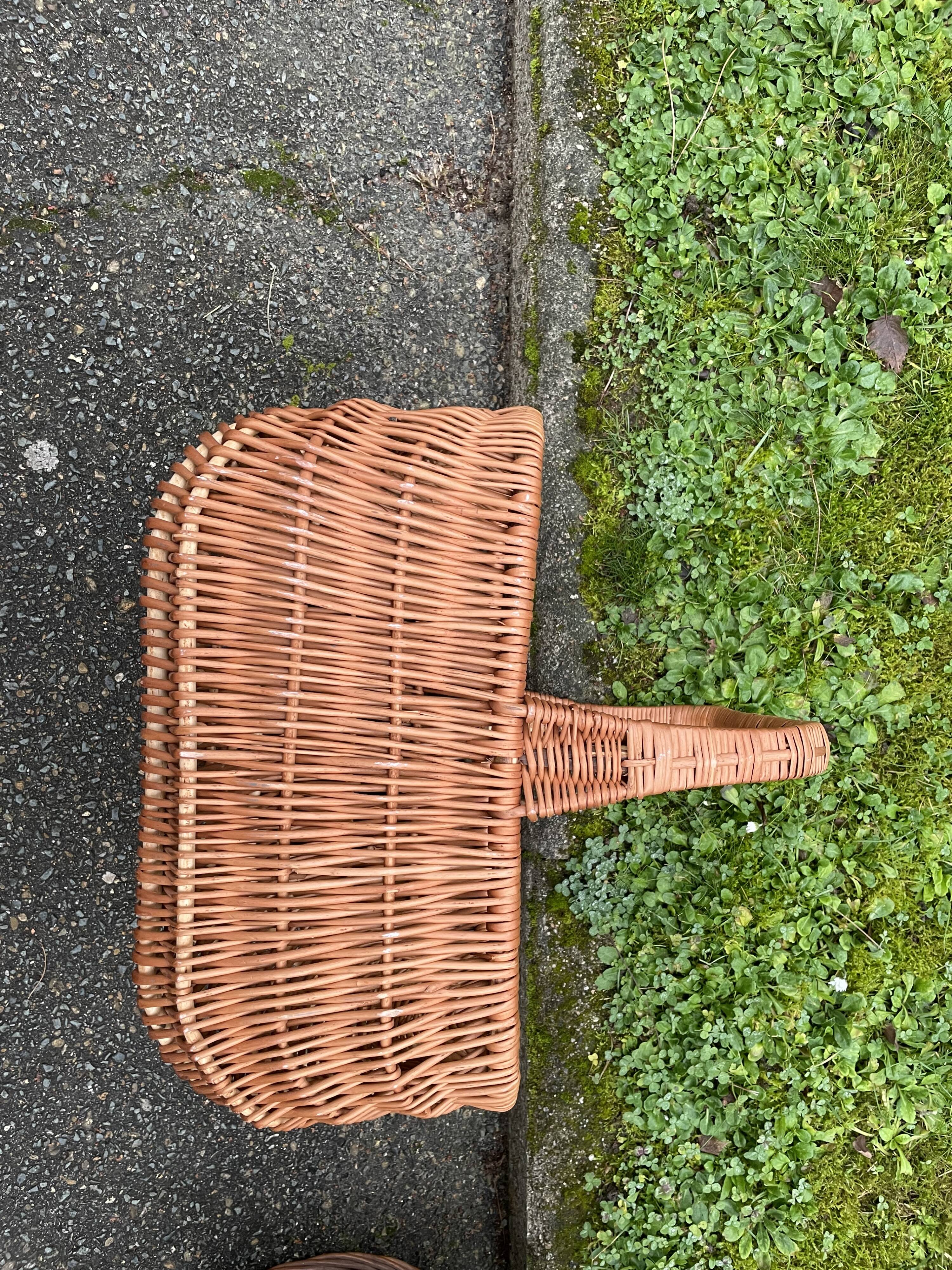 Grand panier en osier