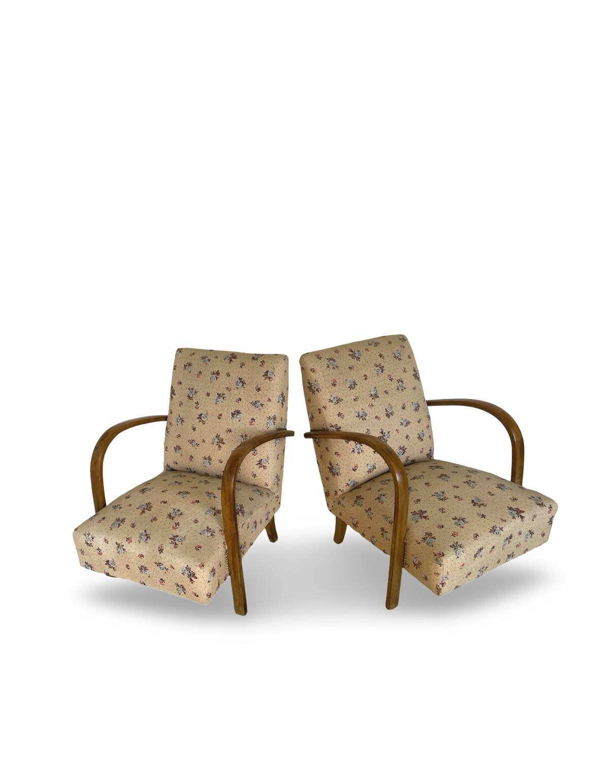 Ensemble de fauteuils Art Déco avec accoudoirs en hêtre arqués.