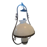 Suspension Lampe à Pétrole Ancienne Opaline Blanche Laiton Fer Forgé S