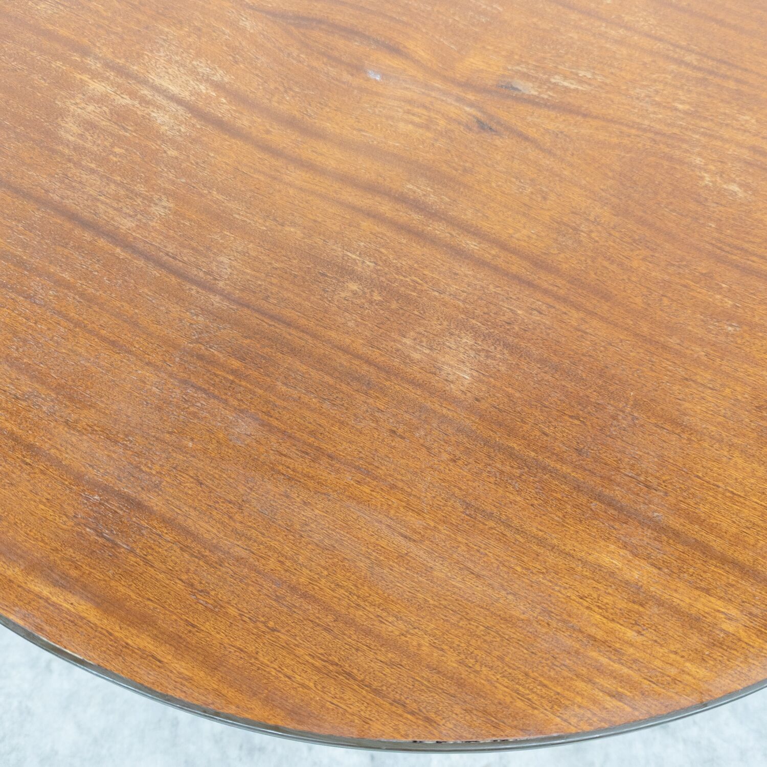 Table Bauhaus en acier tubulaire par Robert Slezák