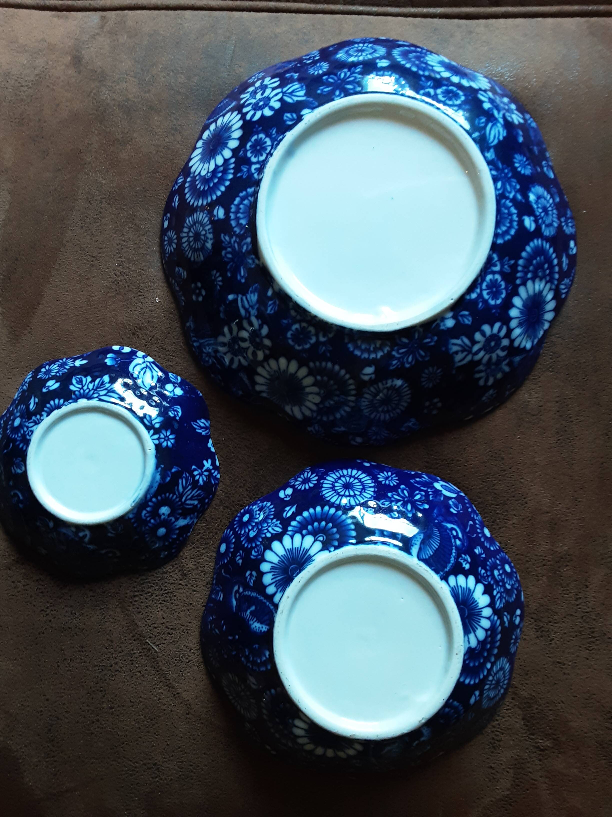 Set of 3 porcelain cups