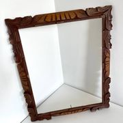 Cadre ancien sculpté à la main en bois de cèdre 29,5 cm x 24 cm