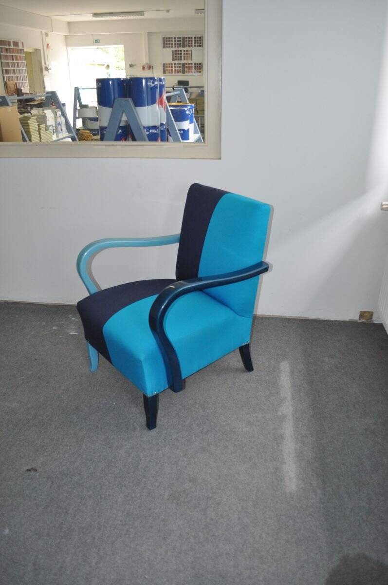 Azure blue Art Deco armchair in wood and cotton, 1920s, fully restored.