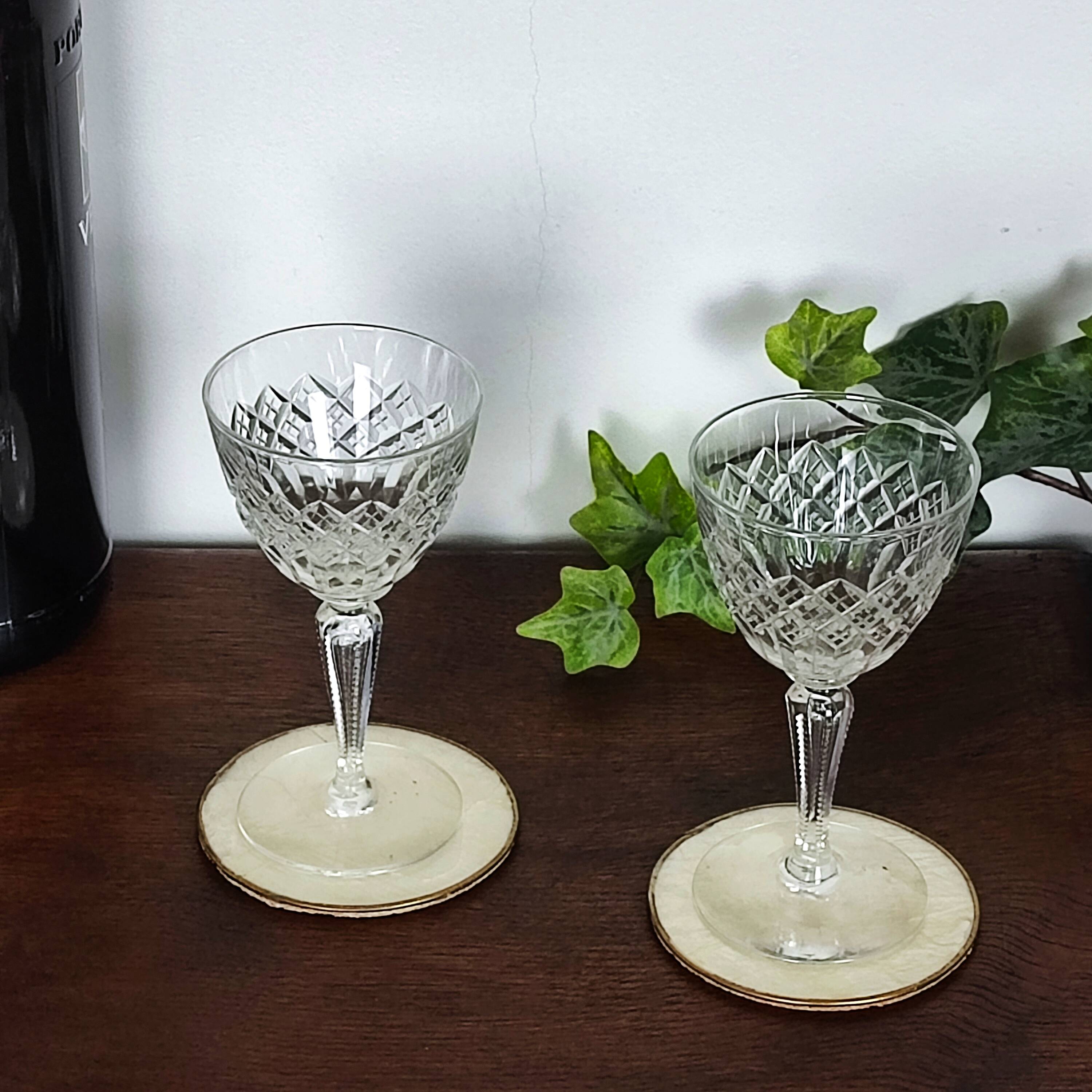 Under mother-of-pearl glasses