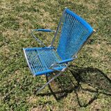 Vintage children's scoubidou chair with chrome metal frame and blue seat