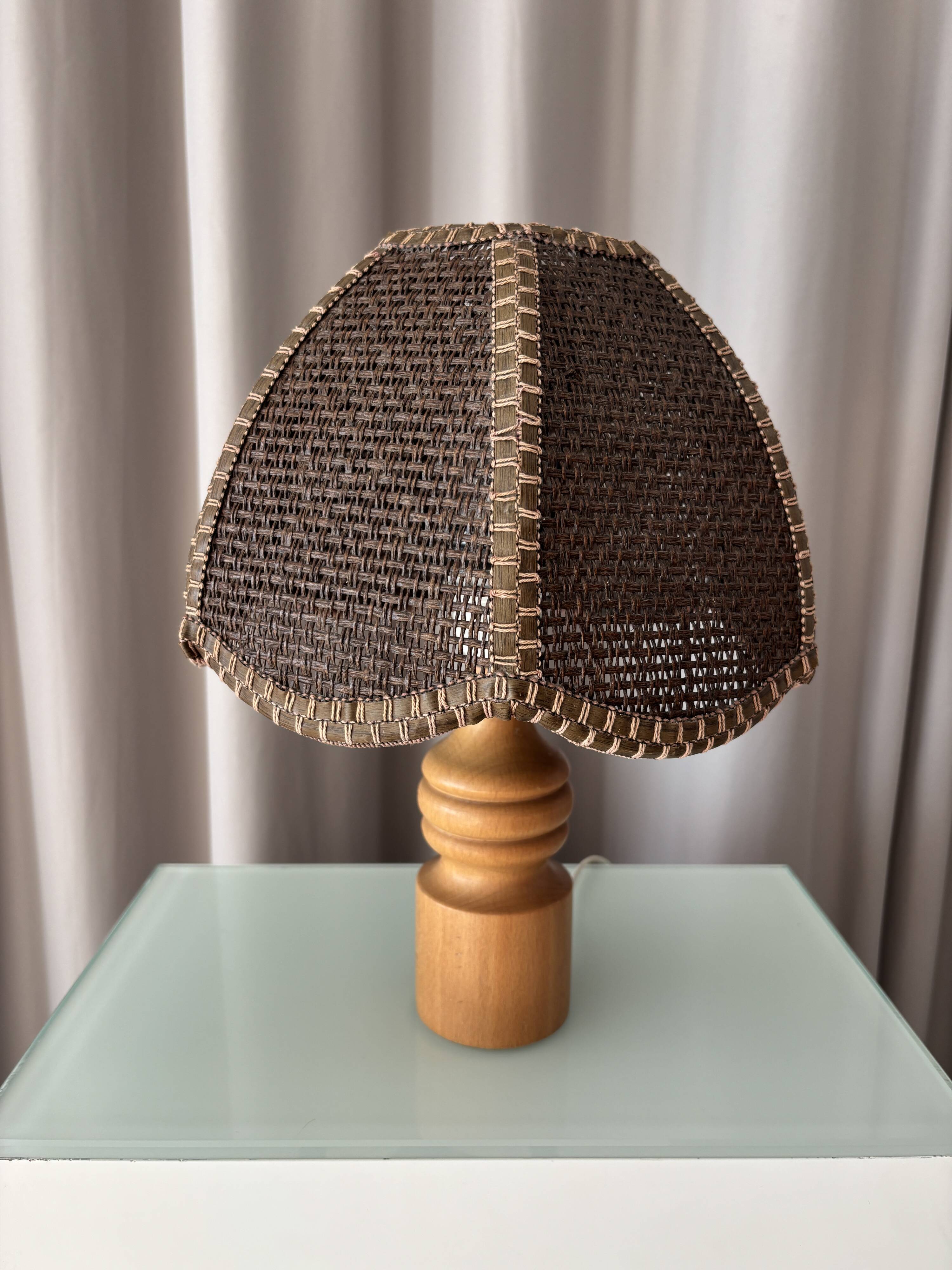 Vintage Woven Table Lamp – Wood & Rattan – 1970s