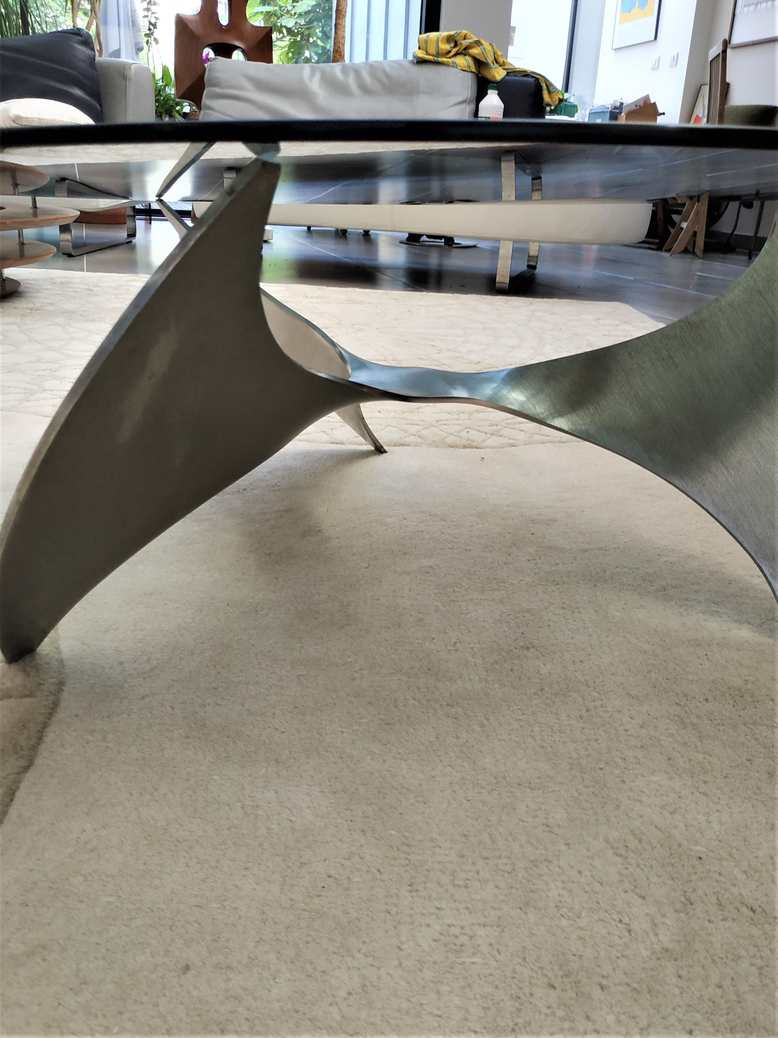 Round coffee table the Propeller (propeller) of Knut Hesterberg glass top and steel base