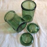 2 jars vintage