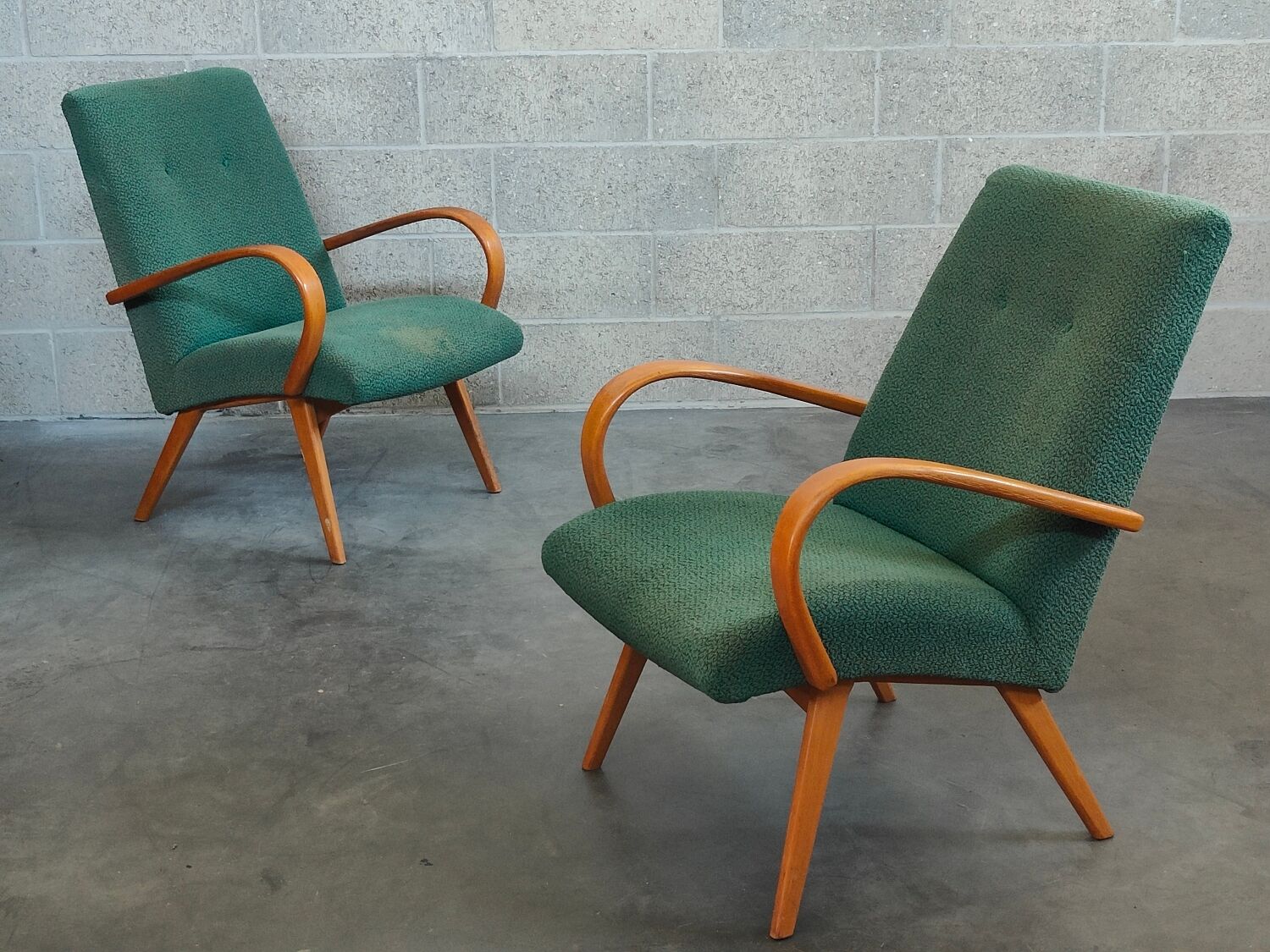 Pair of green armchairs by Jaroslav Smidek for TON