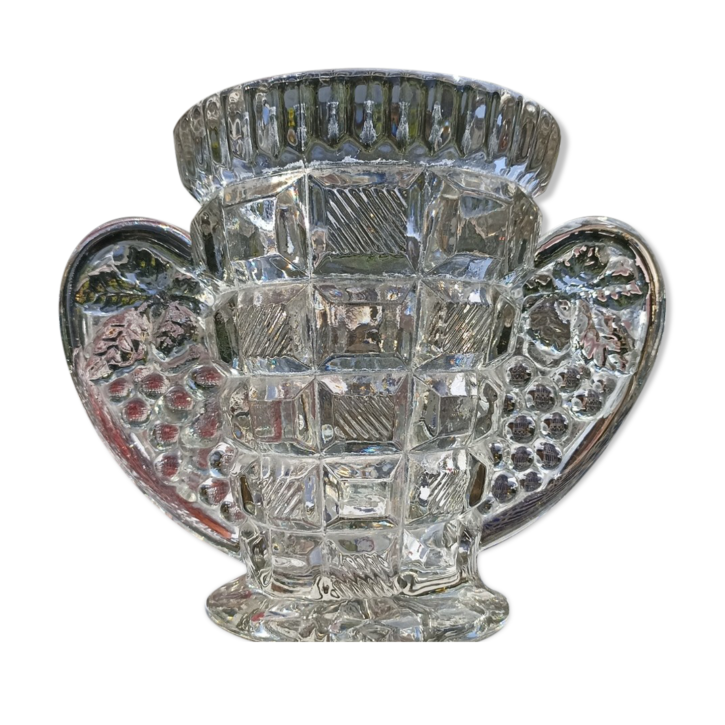 Art Deco bee-shaped vase in thick crystal