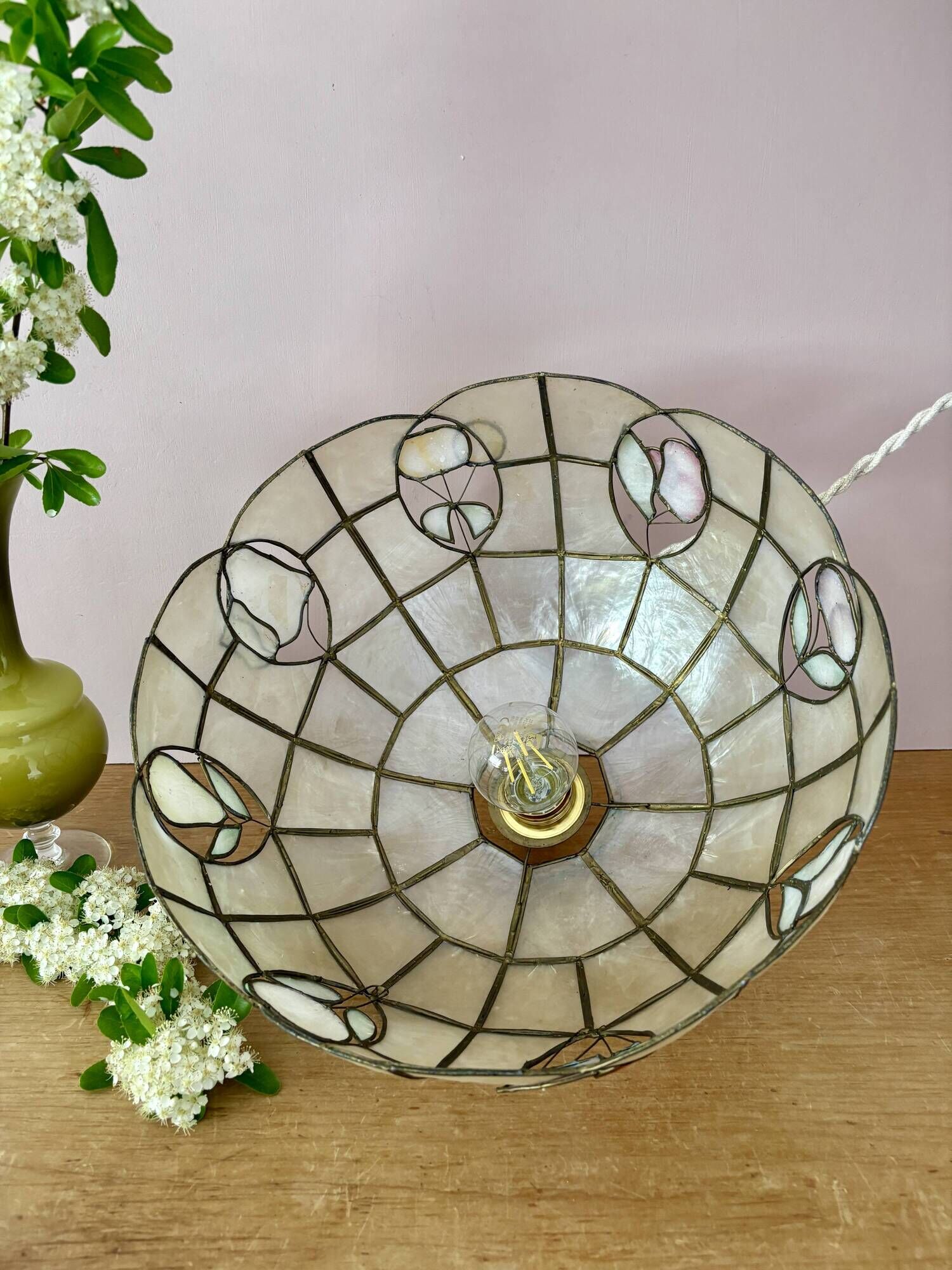 Vintage mother-of-pearl and brass lampshade pendant light with fruit decorations (2)