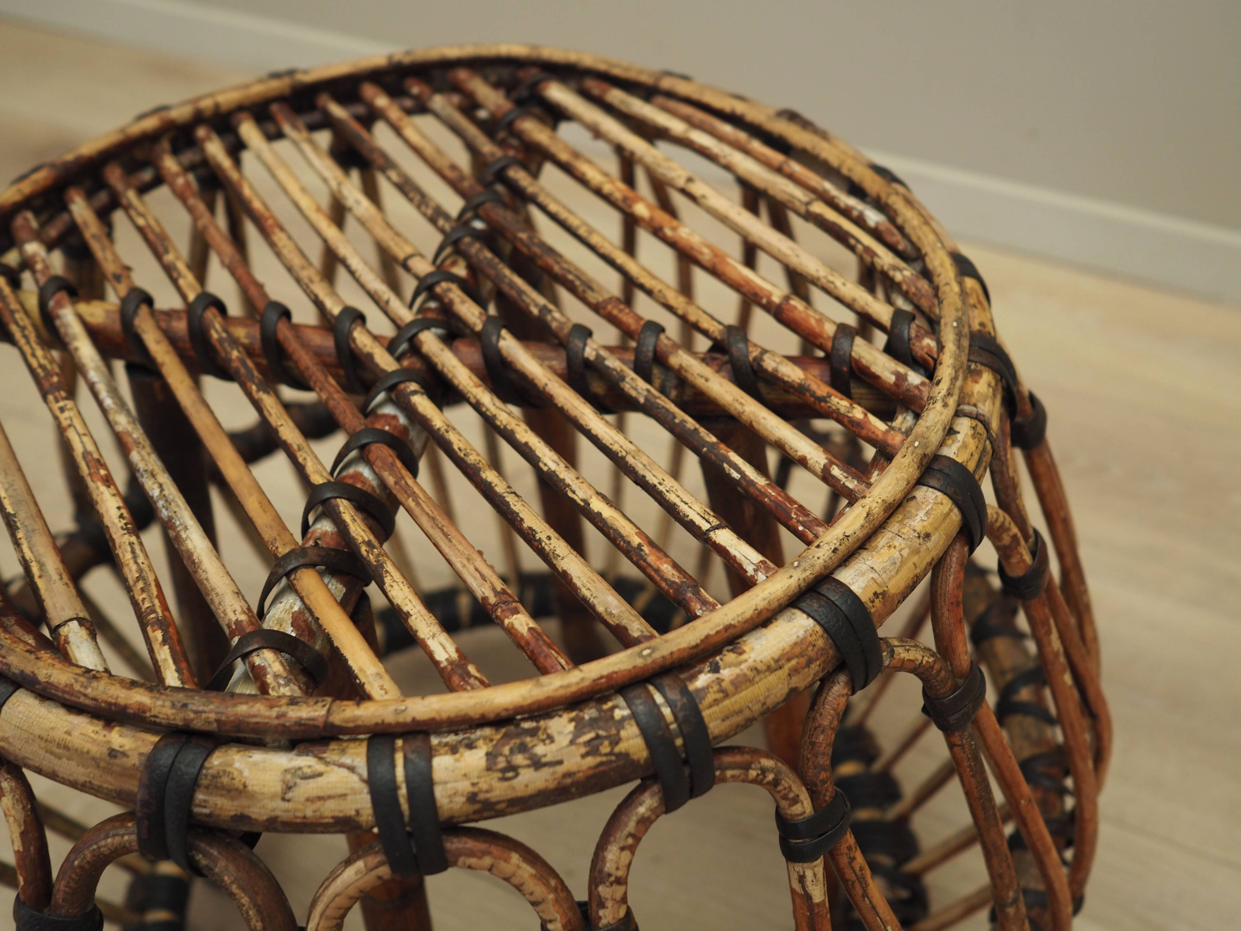 Wooden coffee table, Danish design, 1960s, production: Denmark