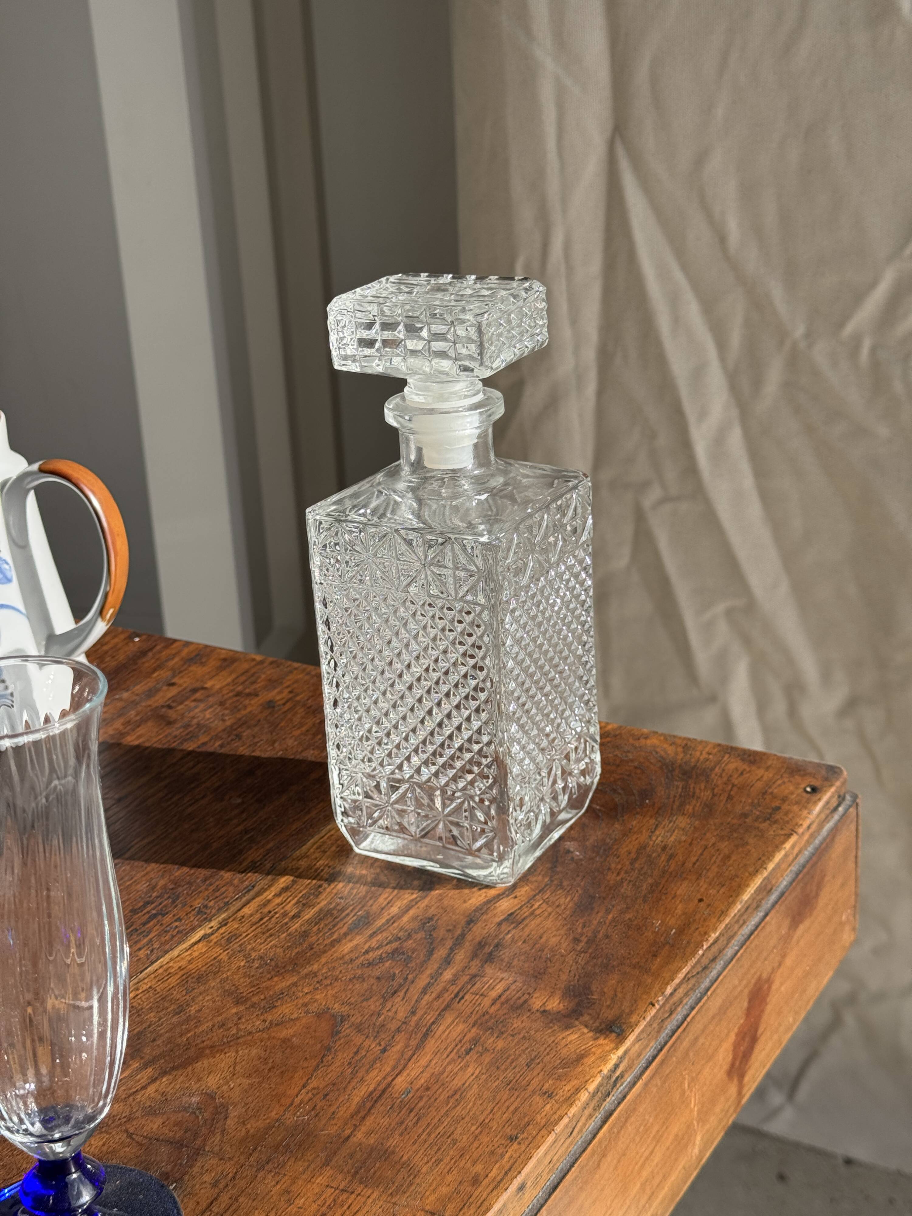 Vintage glass whisky carafe with diamond points H23 L9