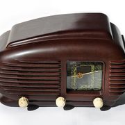 Radio TESLA 308U "Talisman" in Bakelite lamps 50s post TSF vintage style design usa