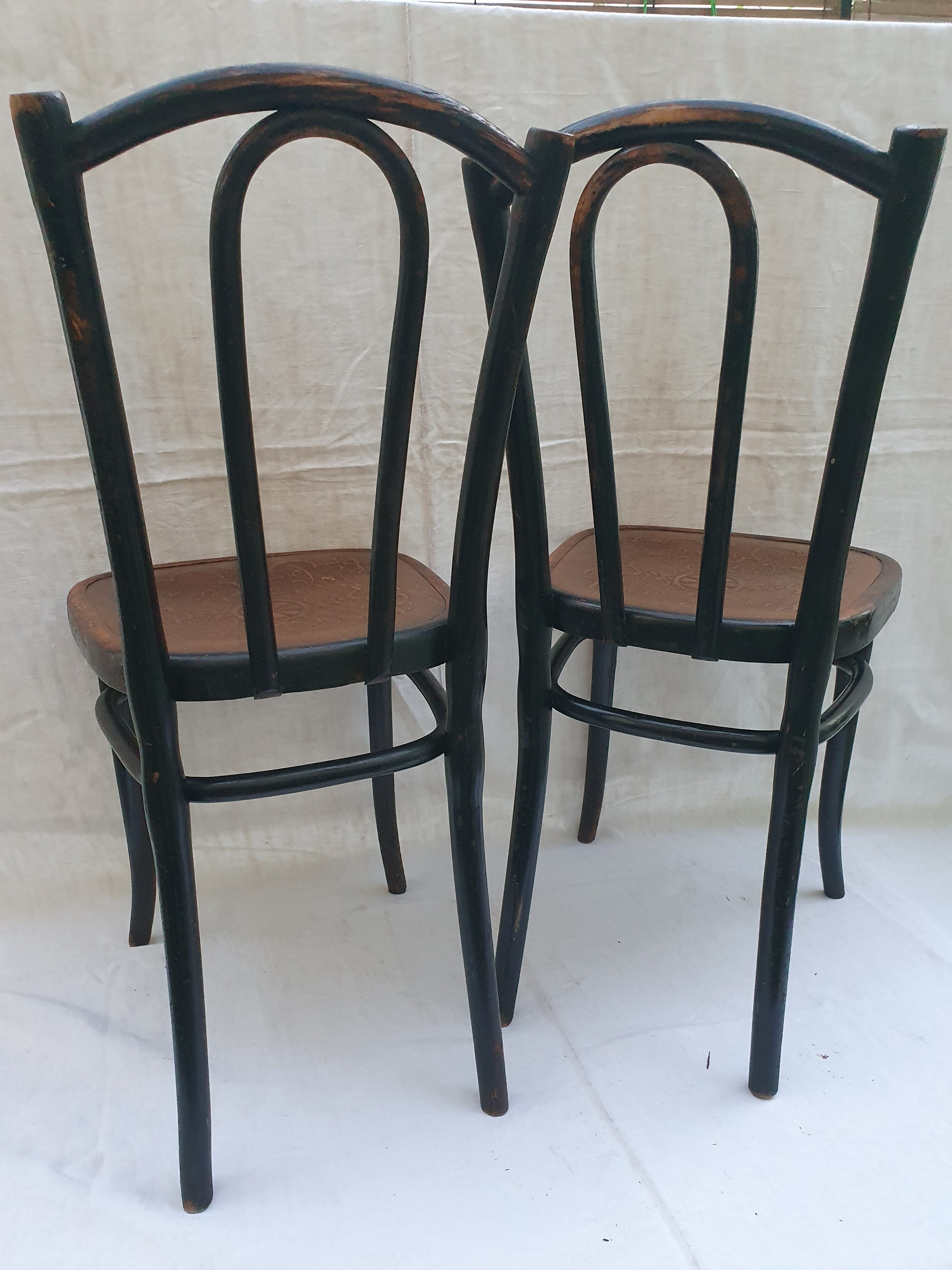 Pair of Thonet chairs