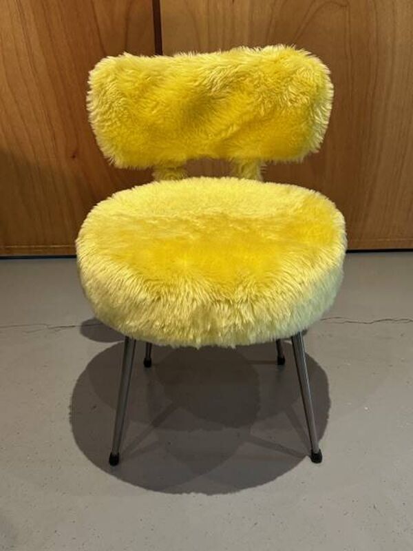 Chaise moumoute Pelfran