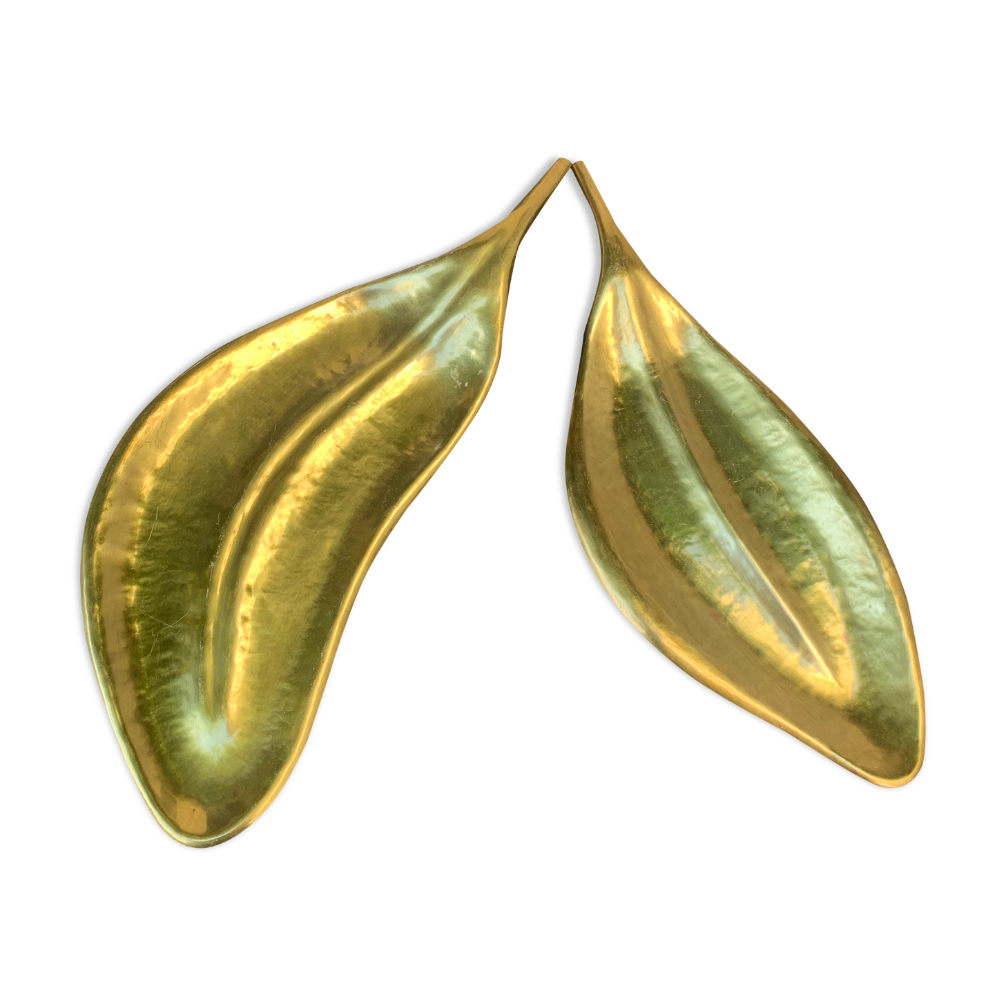Two dishes, empty pocket vintage brass leaves