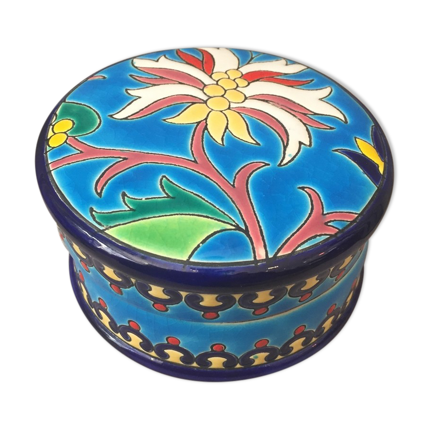 Boîte à bijoux en émaux de Longwy à decor d'edelweiss