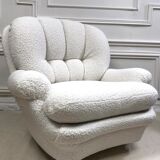Vintage 80s shell armchair in curly wool