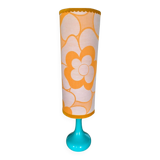 Lampe vintage 70s upcyclée, pied turquoise et abat-jour floral orange